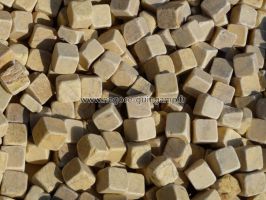 Cubes jaunes 2 cms x 2 cms x 2 cms