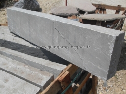 Bordure en grès gris d'Inde, 100x20x7/9