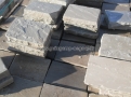 Pavé en grès gris